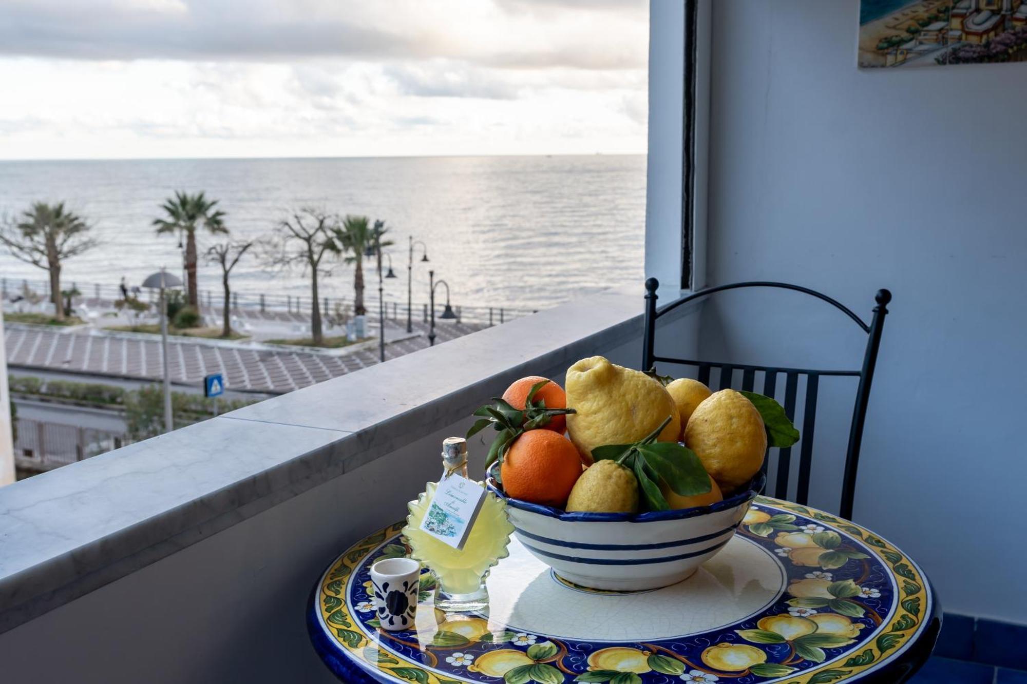 Maiori Apartment By Marcel Εξωτερικό φωτογραφία